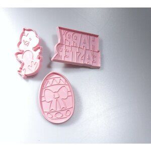 3 Flat Plastic Cookie Cutters With Handles Easter Themed